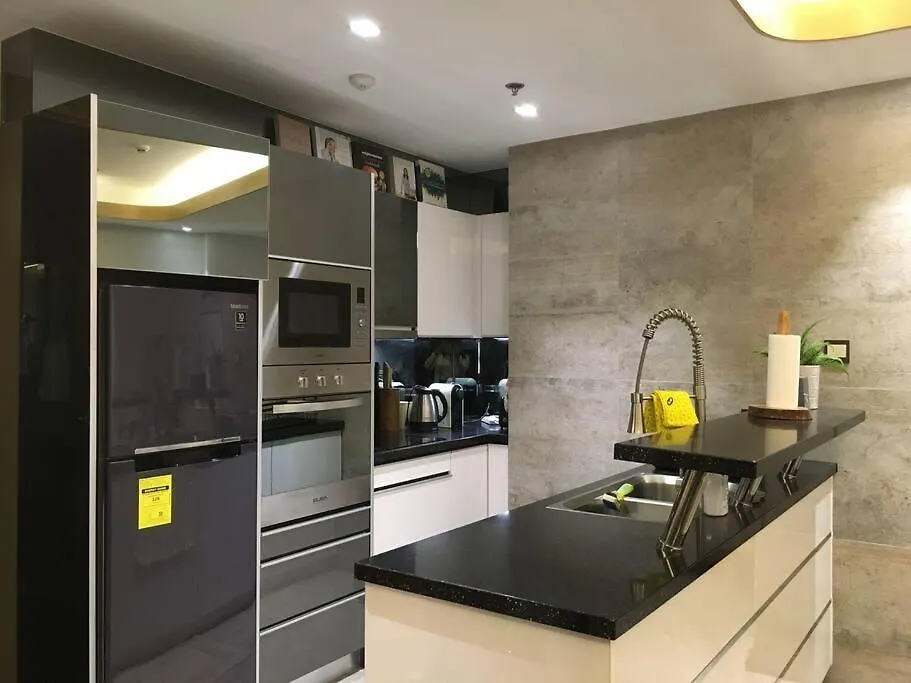 One Euphoria Modern 104Sqm 2Br With Washer&Dryer آنغلوس الفلبين